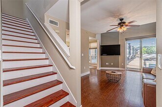 4414 Cedar Springs Rd in Dallas, TX - Foto de edificio - Building Photo