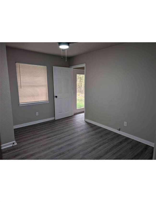 property at 10922 Lockgate Ln