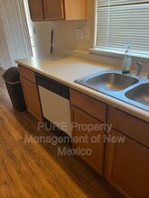 220 Bellehaven Ln NE in Albuquerque, NM - Building Photo - Building Photo