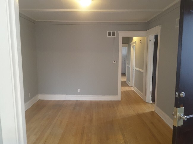 3213 W Warren Blvd-Unit -3rd in Chicago, IL - Building Photo - Building Photo