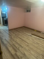 186-11-186121 121st Ave in Queens, NY - Building Photo