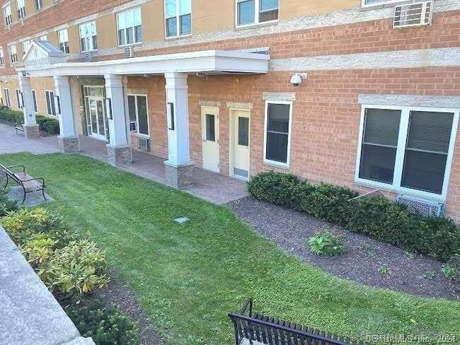 18 Quintard Terrace, Unit 1F in Stamford, CT - Building Photo - Building Photo