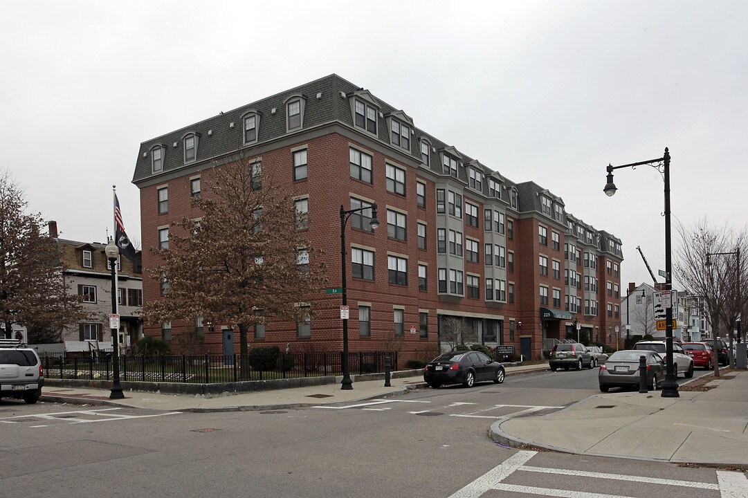 Castle Cove Co-Op in Boston, MA - Building Photo