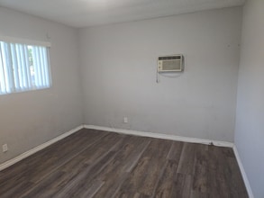 9572 Maureen Dr, Unit 1 in Garden Grove, CA - Building Photo - Building Photo