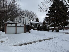 57 Sir Constantine Dr in Markham, ON - Building Photo