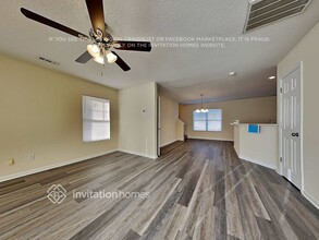 1422 Moondance Ln in Charlotte, NC - Foto de edificio - Building Photo