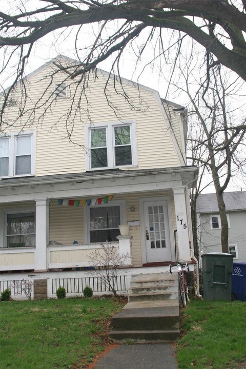 175 Clinton St in Columbus, OH - Building Photo
