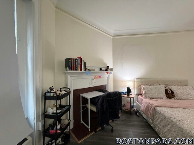 62 Boylston St, Unit 921 in Boston, MA - Building Photo - Building Photo