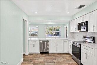 4312 S Atlantic Cir in North Fort Myers, FL - Building Photo - Building Photo