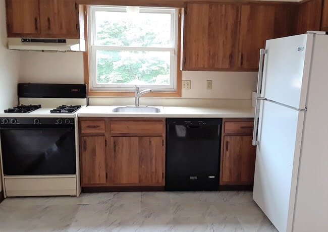 335 Ridgewood Ave in Pittsburgh, PA - Building Photo - Building Photo