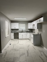 8 Frostwood Dr in North Little Rock, AR - Building Photo - Building Photo