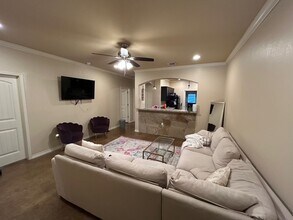 3212 Travis Cole Ave in College Station, TX - Building Photo - Building Photo