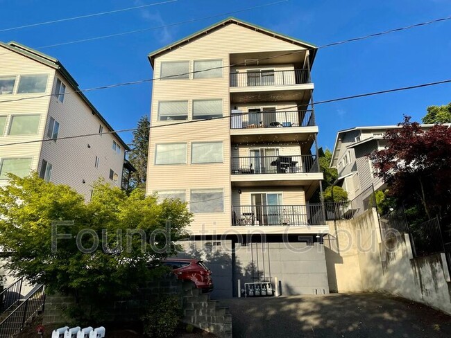 property at 512 Mill Ave S