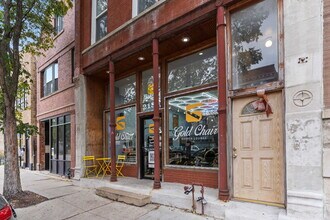 2139 W Chicago Ave in Chicago, IL - Building Photo - Building Photo