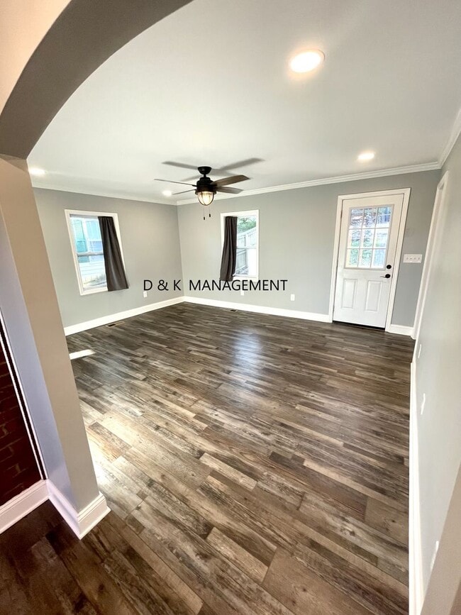 709 N C St in Lenoir City, TN - Building Photo - Building Photo