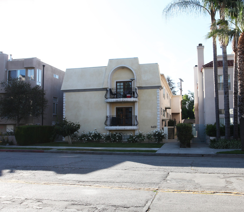 4428 Moorpark Way in Toluca Lake, CA - Building Photo