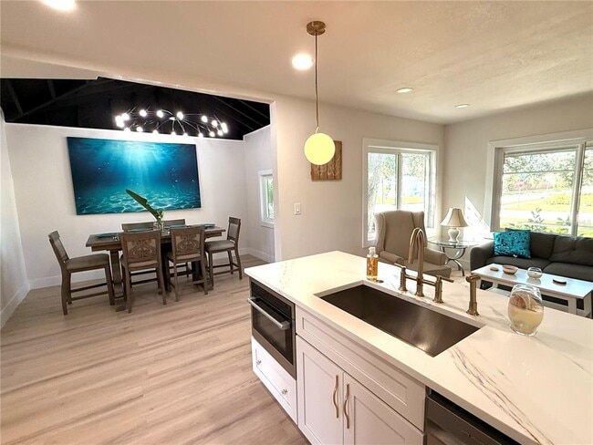 400 38th Ave NE in St. Petersburg, FL - Building Photo - Building Photo