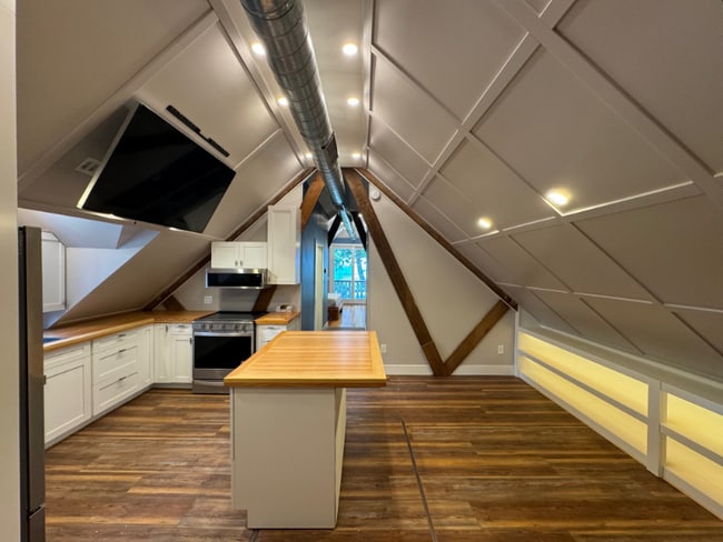 708 Rock Beach Rd in Irondequoit, NY - Building Photo - Building Photo