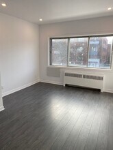 5497 Av. Victoria in Montréal, QC - Building Photo - Building Photo