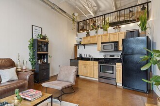 1400 Rosa L Parks Blvd in Nashville, TN - Building Photo - Building Photo