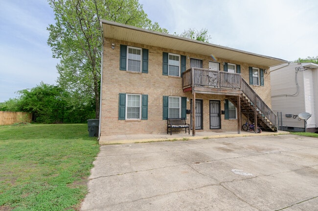 834 C Ave, Unit A in Norfolk, VA - Building Photo - Building Photo