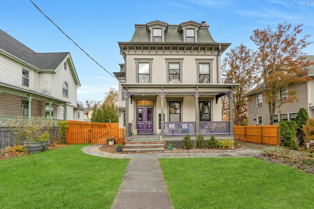 46 Voorhis Ave in Nyack, NY - Building Photo