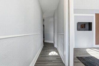 2711 Allen Ave, Unit Furnished  in Fox park in St. Louis, MO - Foto de edificio - Building Photo