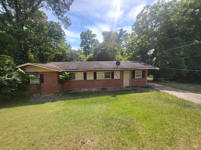 140 Spencer Hill Ct in Macon, GA - Building Photo