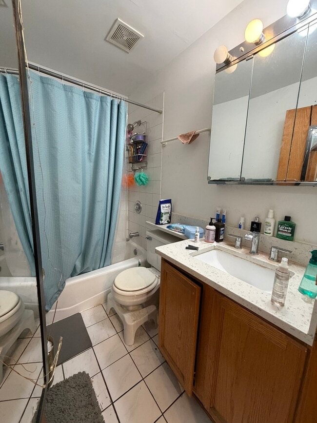 626 W Patterson Ave in Chicago, IL - Building Photo - Building Photo