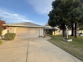 1408 Seneca Pl in Modesto, CA - Building Photo