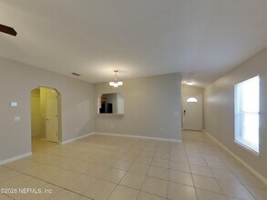 5555 Village Pond Cir in Jacksonville, FL - Building Photo - Building Photo