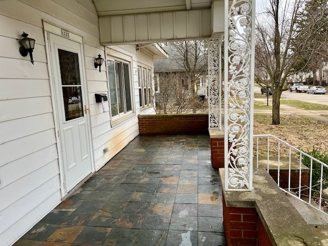 1225 E Jefferson St in Bloomington, IL - Foto de edificio - Building Photo