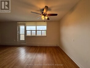 156 Fitch St in Welland, ON - Building Photo - Building Photo