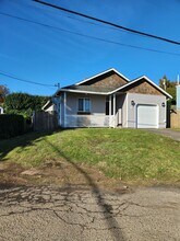 255 Chelsea St in Astoria, OR - Foto de edificio - Building Photo
