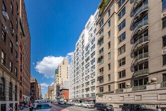 1091-1097 Lexington Ave in New York, NY - Foto de edificio - Building Photo