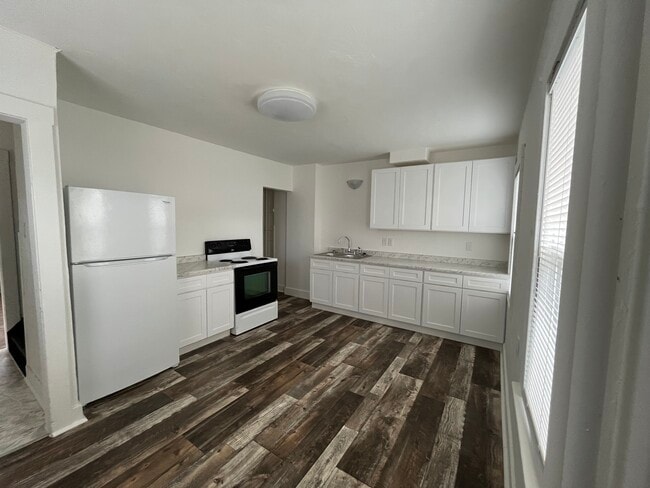 1210 S 17th St, Unit 1210