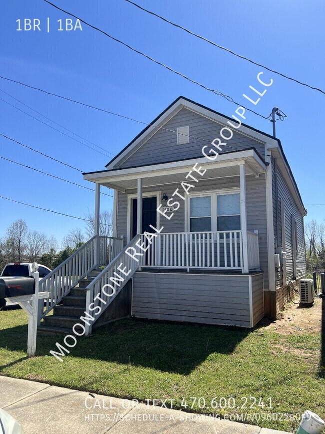 property at 1400 Maple St