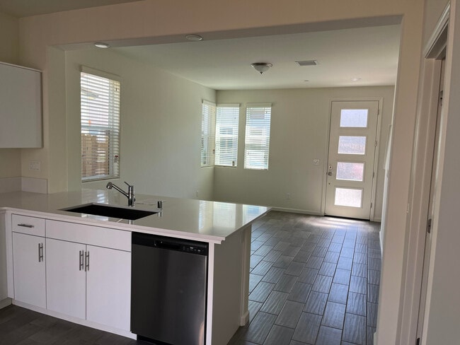 property at 2046 N Hammel Ln