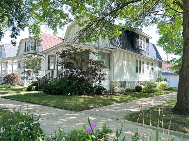 5701 N Keystone Ave, Unit G09C