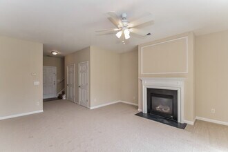 254 Highland Falls Dr in Hiram, GA - Foto de edificio - Building Photo