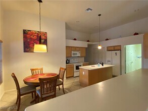 7057 Timberland Cir in Naples, FL - Building Photo - Building Photo
