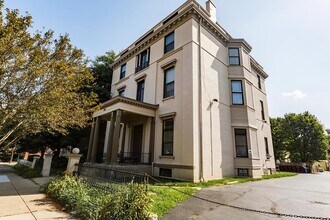 508 Greenup St in Covington, KY - Building Photo - Building Photo