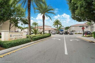 203 Riviera Cir in Weston, FL - Building Photo - Building Photo