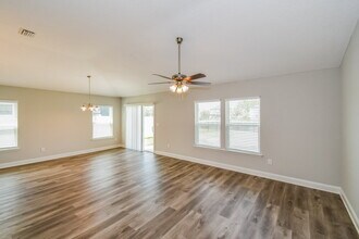 683 Trellis Bay Dr in St. Augustine, FL - Foto de edificio - Building Photo