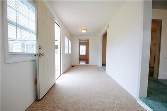 124 Garysburg Cir in Spring Lake, NC - Building Photo - Building Photo