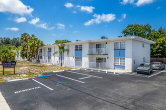 CasaDova Apartments in Kenneth City, FL - Building Photo - Building Photo