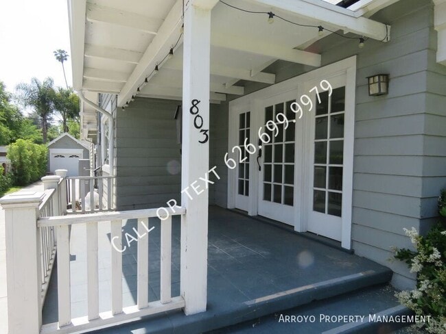 803 N Michigan Ave in Pasadena, CA - Building Photo - Building Photo