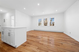 118-12 190th St in Queens, NY - Building Photo - Building Photo