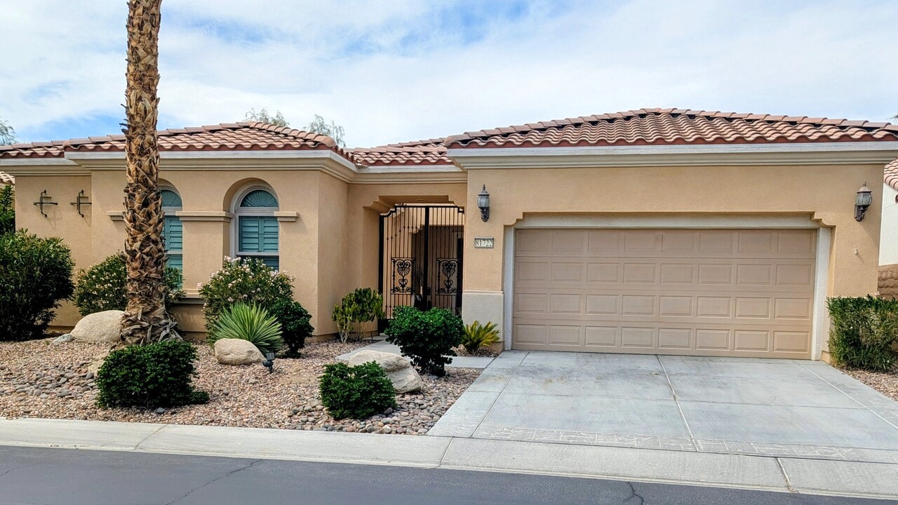 81722 Camino Los Milagros in Indio, CA - Building Photo