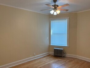 8131 S Kingston Ave in Chicago, IL - Building Photo - Building Photo